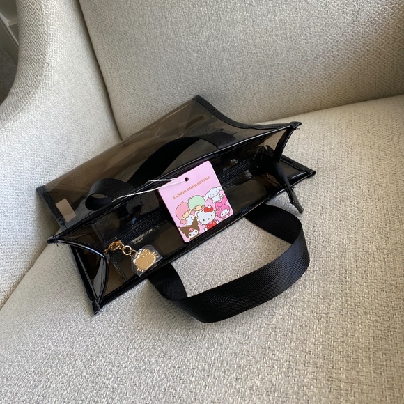 NWT Sanrio Hello Kitty Make Up Bag - Picture 6 of 7